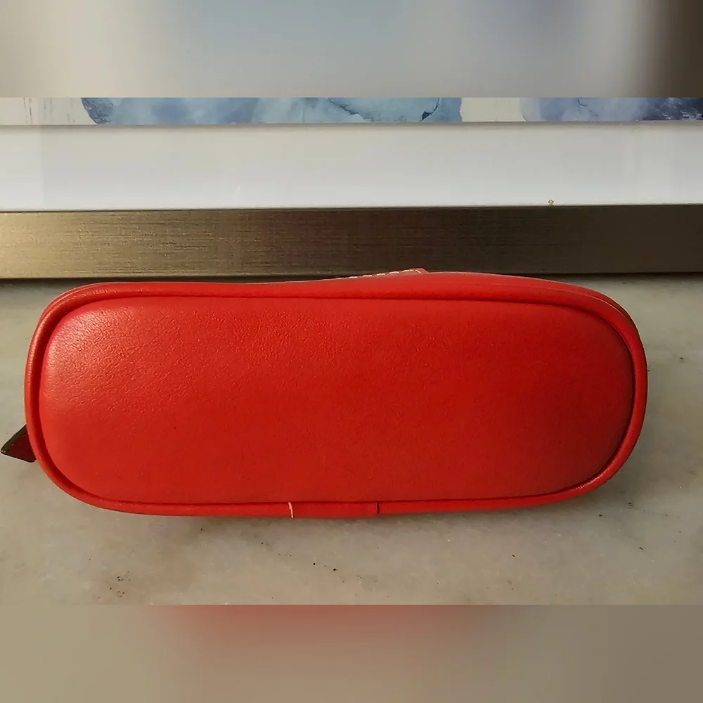 Dooney & Bourke Shoulder Bag & Pouch - Picture 11 of 14